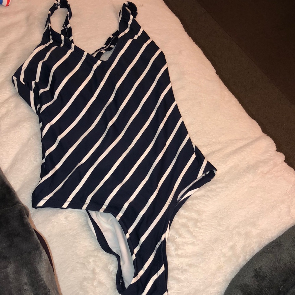 One piece bathing suit